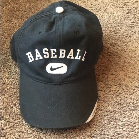 Nike Accessories - Nike baseball hat
